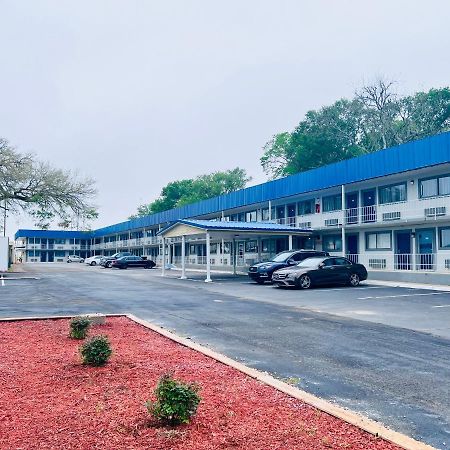Budget Inn And Suites Crowley Extérieur photo